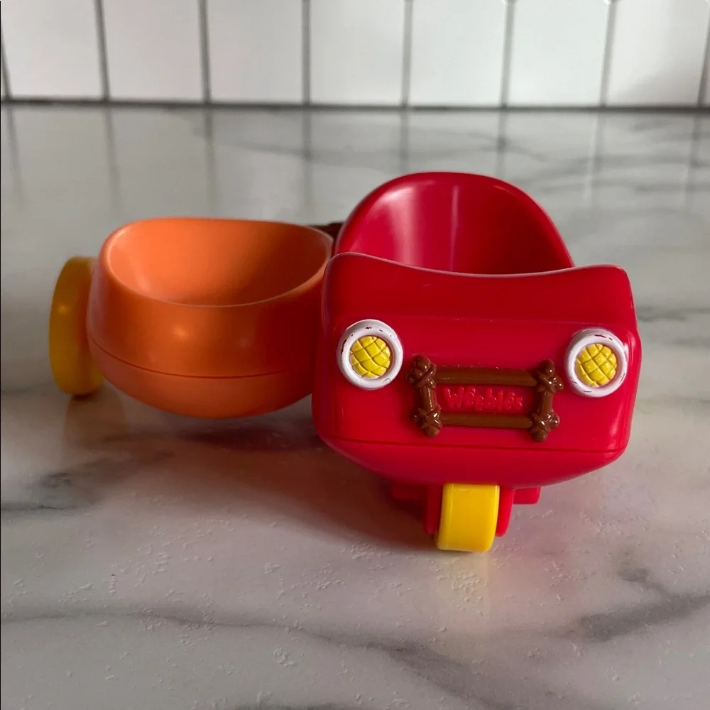 2005 Playskool Weebles Christmas Set - Santa, Reindeer and Go Cart